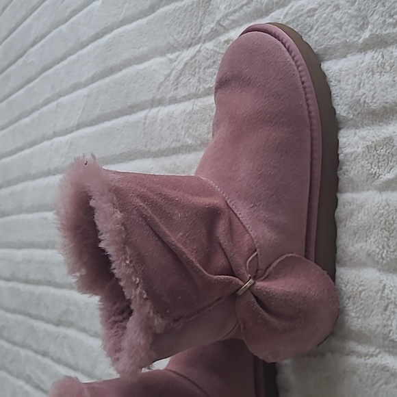 Ugg Boots Size 7 - Picture 2 of 4